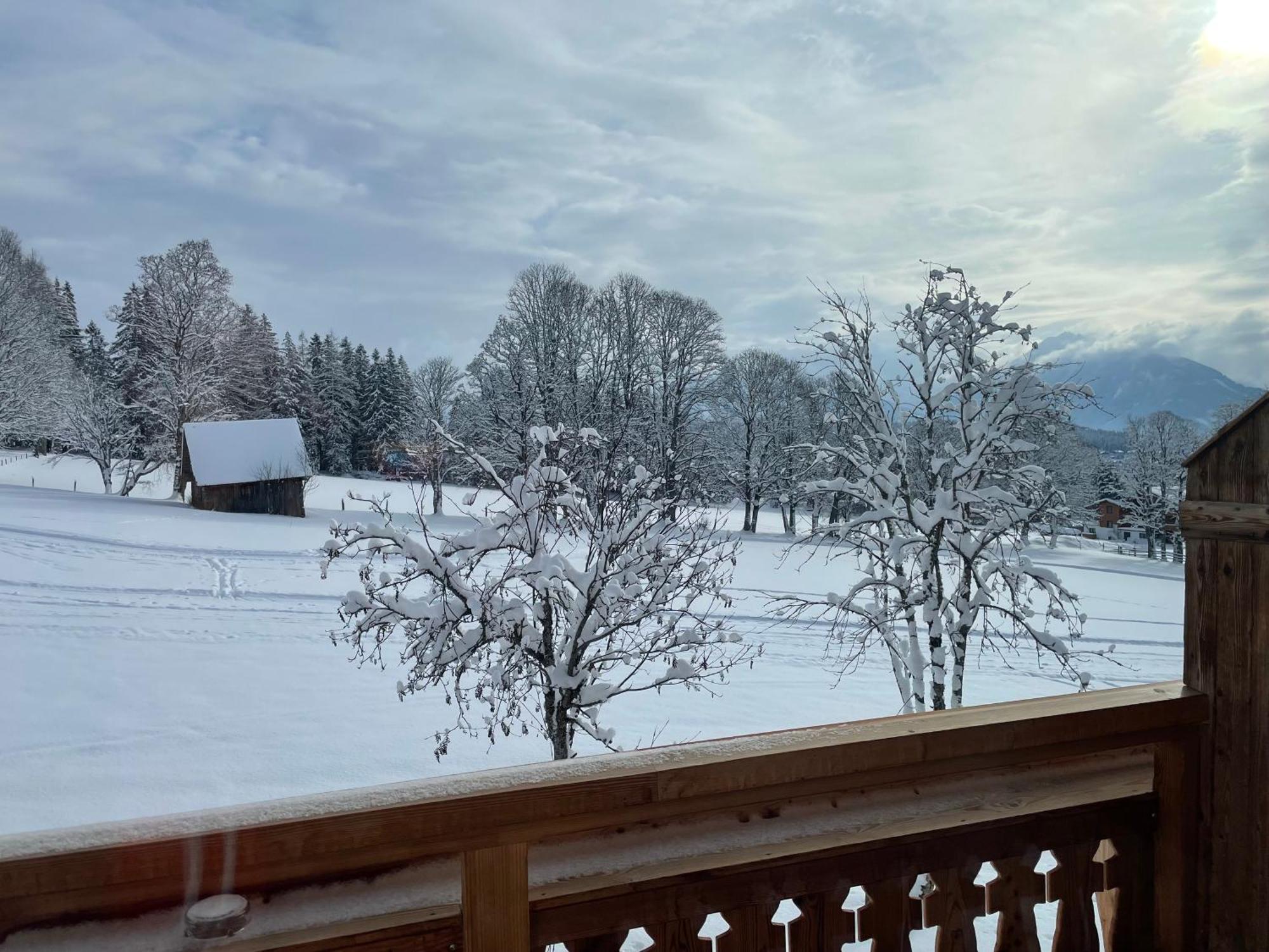 Haus Bernhard Lägenhet Ramsau am Dachstein Exteriör bild